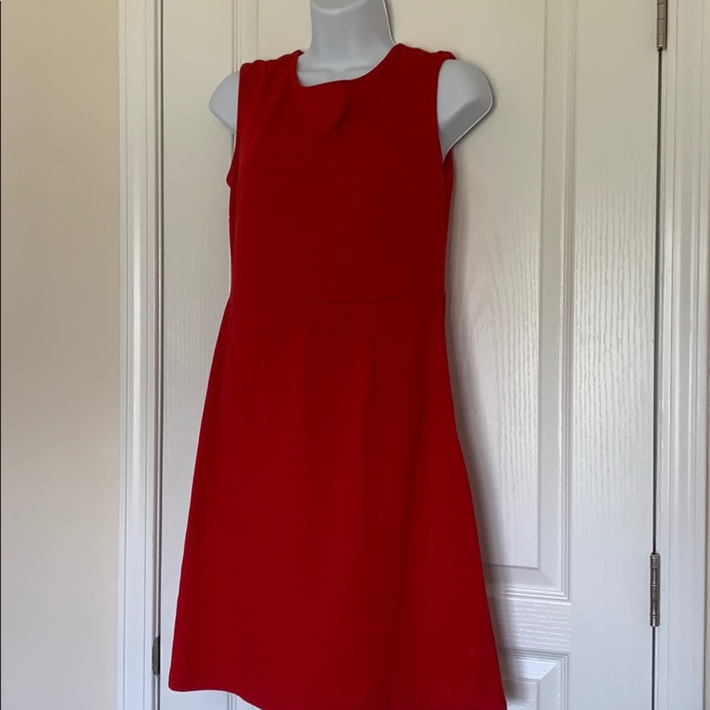 Red sleeveless dress with bow in back -Limited